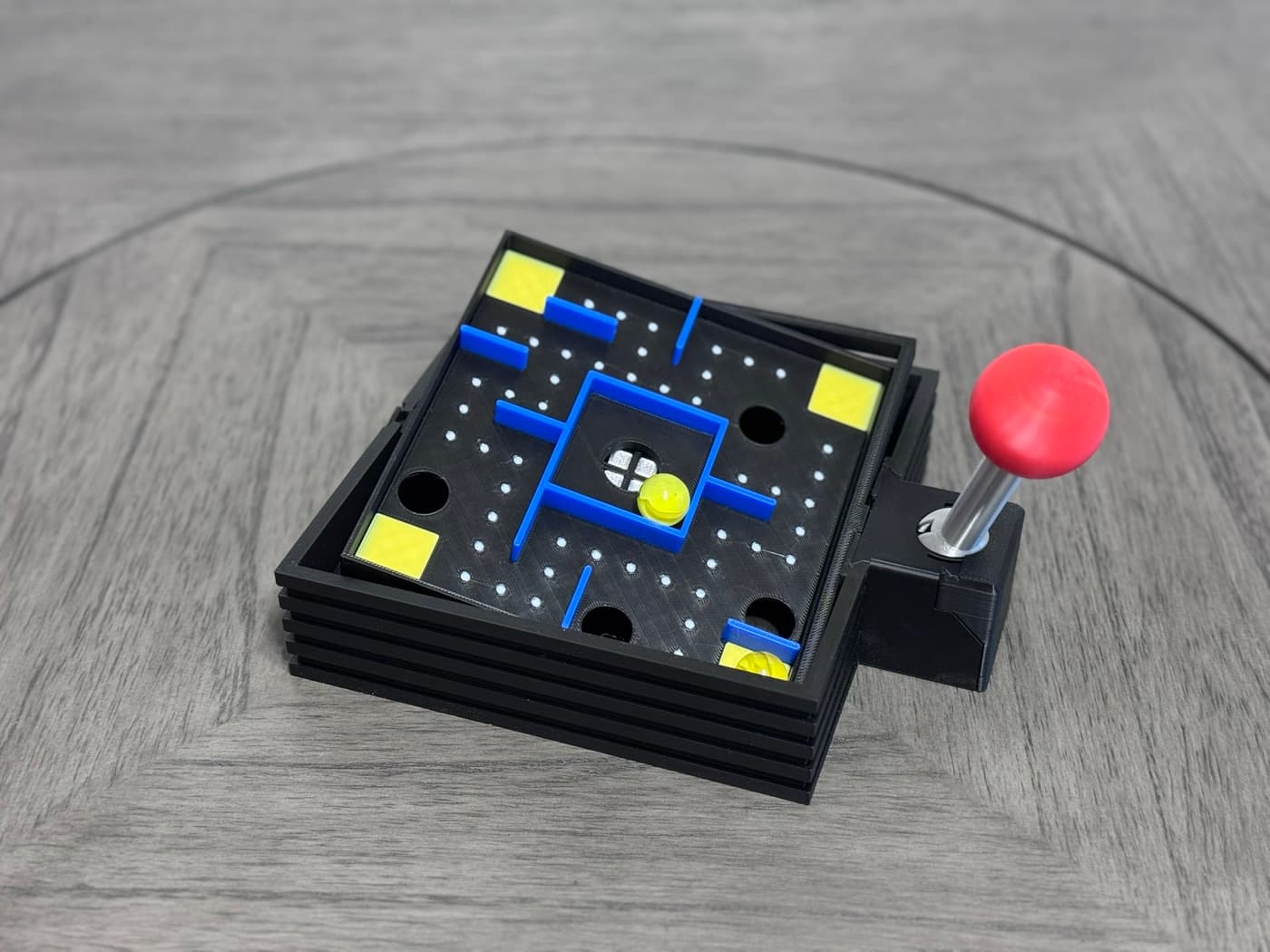 Labirinto Arcade com Joystick